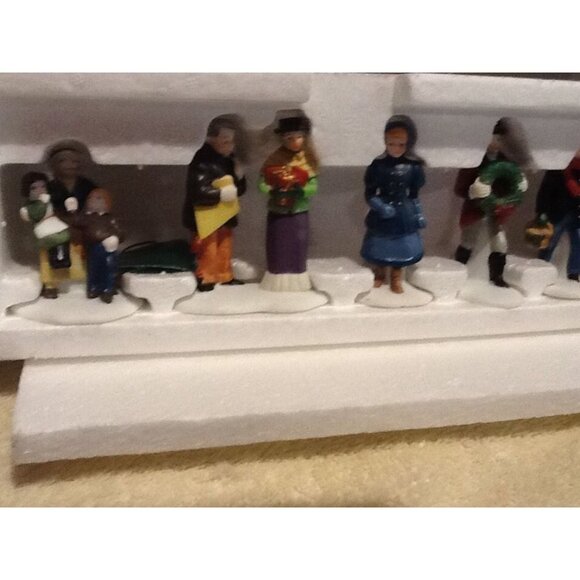 Dept 56 Dickens Village - David Copperfield, Set of 5 - Picture 2 of 3